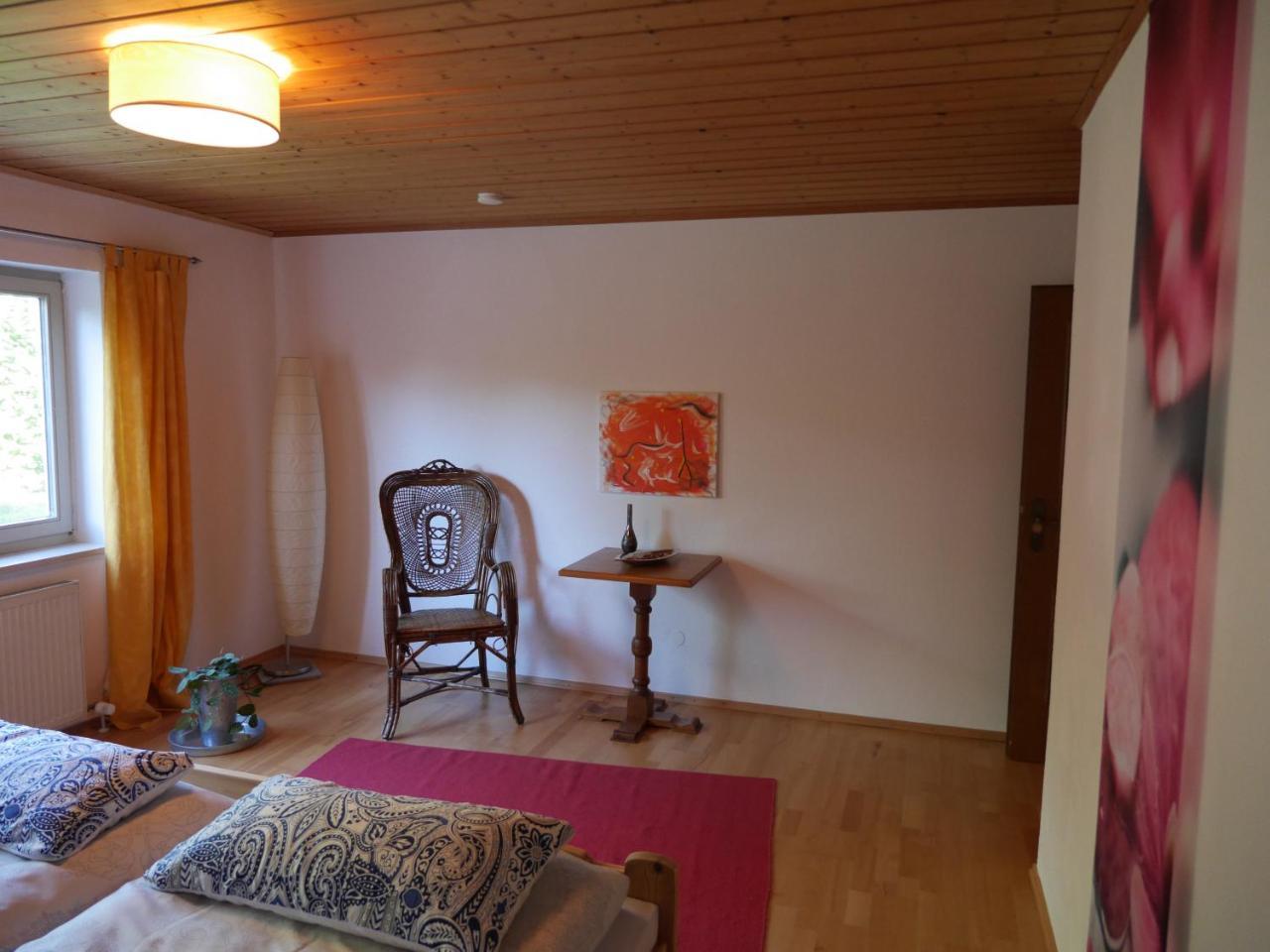 Fewo Kedo Neukirchen vorm Wald Bagian luar foto